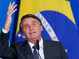 Читатели Time назвали человеком года президента Бразилии Болсонару