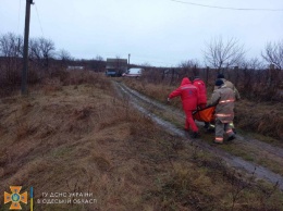 В Одесской области скорая не смогла доехать к пациенту из-за размытой дороги - пришлось вызывать спасателей