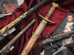 Пистолеты и меч Наполеона продали за $2,9 млн