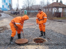 Для рабочих "Харьковводоканала" приобрели водозащитную спецодежду
