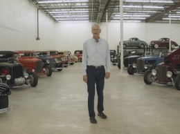Как выглядит самая большая в мире коллекция раритетных Ford (видео) | ТопЖыр