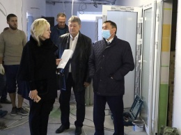 Строители планируют завершить раньше срока ремонт в филиале Симферопольской поликлиники №3 на улице Маршала Жукова