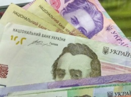Пенсии украинцам повысят, одобрен важный документ: на сколько и кому прибавят денег