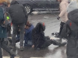 В Луцке 16-летний водитель на авто влетел в толпу на переходе, среди пострадавших - ребенок