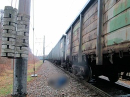 В Полтаве 28-летний мужчина попал под грузовой поезд