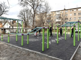 Депутат Дмитрий Кисилевский открыл 5 новых спортивных площадок в рамках президентской программы "Здоровая Украина"