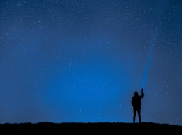 Крымчане не увидят метеорный поток Геминиды из-за пасмурной ночи и яркой Луны
