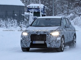 Mercedes вывел на тесты конкурента BMW iX: фото