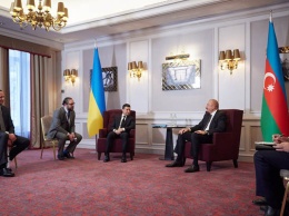 Зеленский предложил президенту Азербайджана провести саммит «Киев-Анкара-Баку»