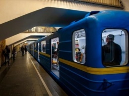 В Киеве эвакуировали пассажиров метро из-за запаха