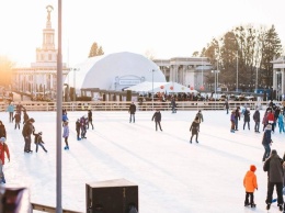 Где в Киеве и сколько стоит покататься на санках, лыжах, сноубордах и коньках
