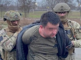 Полиция задержала блогера, который плюнул в лицо патрульному в Харькове (видео)