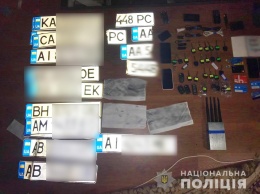 Полиция Киевщины задержала молодого угонщика элитных внедорожников