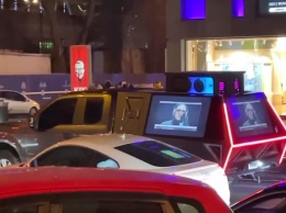 В центре Днепра заметили необычный "дискомобиль" (видео)