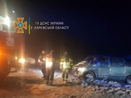Харьковские спасатели четыре раза выезжали на помощь водителям