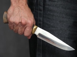 Под Черкассами уголовник ранил ножом четырех мужчин в магазине