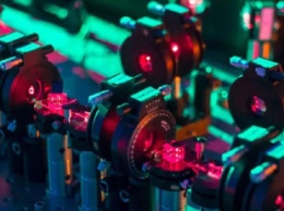 Ученые собираются запустить квантовый Интернет, передающий данные со "скоростью света"