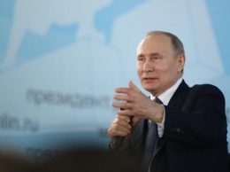 В Крыму Владимира Путина сравнили с Петром I для современной России