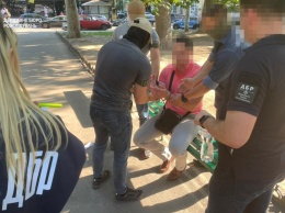 В Одессе будут судить таможенника, который вымогал взятки за ввоз автомобилей