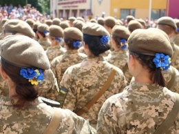 В Украине женщин обязали встать на воинский учет
