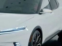 Chrysler готов представить электрокросс Airflow
