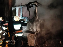 В Днепре на проспекте Слобожанском сгорела фура с водителем