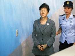 В Южной Корее помилуют осужденную за коррупцию экс-президента страны