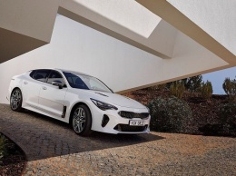 Корейцы объявили об открытии стола заказов на освеженный Kia Stinger