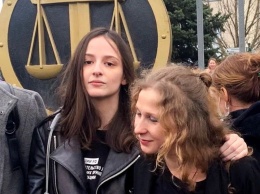 Мария Алехина и Люся Штейн объявили голодовку, требуя возможности общаться