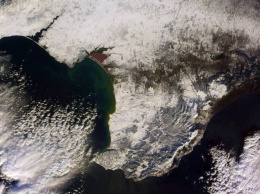 Заснеженный Крым сфотографировали из космоса