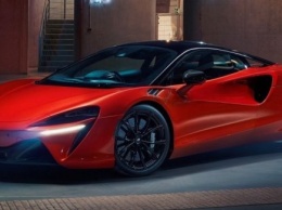 Продажи нового суперкара McLaren Artura отложены из-за нехватки полупроводников