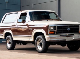 Ford Bronco 1982 года с пробегом в 5 642 км оценили вдвое дороже по сравнению с новой моделью