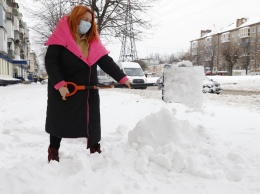В Днепре предпринимателей штрафуют за неубранный снег у магазинов: сколько придется заплатить