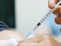 Для защиты от COVID может потребоваться три прививки каждый год - ученые