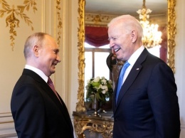 Путин пожелал Байдену наладить диалог РФ и США