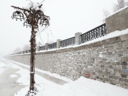 В Днепре закончили ремонт подпорной стены на Сичеславской Набережной