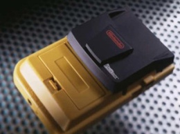 Nintendo хотела наделить портативную консоль GameBoy Color скоростным интернет-доступом еще 20 лет назад