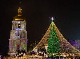 Главная елка Украины названа в числе самых красивых в Европе (ВИДЕО)