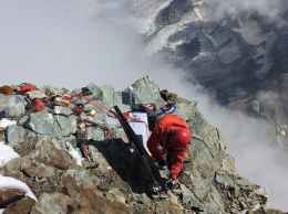Дрожь горы: вершина в Альпах покачивается раз в две секунды