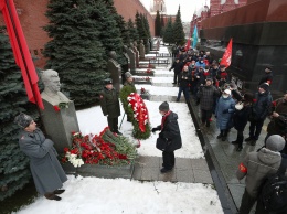 В Госдуме предложили убрать захоронения с Красной площади