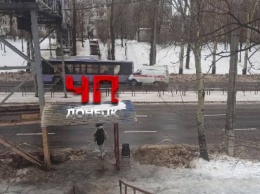 В Донецке карета «скорой» врезалась в автобус