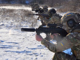 Украинские разведчики провели учения вблизи админграницы Крыма