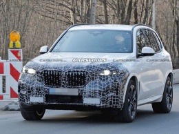 BMW вывел на тесты обновленный X5: первые фото
