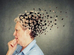 Спрей от болезни Альцгеймера испытали ученые