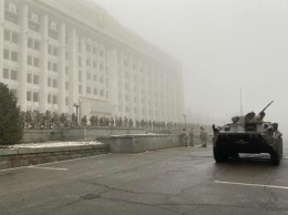 Президент Казахстана обвинил ряд силовиков в измене долгу