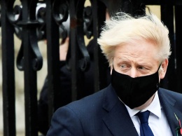 Британскому премьеру грозит расследование из-за вечеринки во время карантина