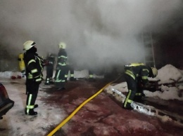 В Киеве случился крупный пожар на Виноградаре