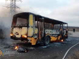 В Днепропетровской области загорелся автобус
