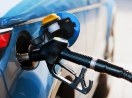 Минэкономики повысило предельные цены на бензин на середину января