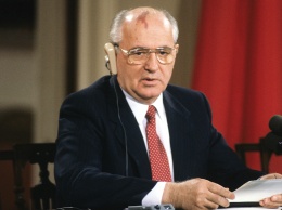 Литовцы подали в суд на Горбачева за военное преступление 30-летней давности